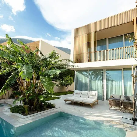 Jungle Modern With Pool In Coast فيلة بالاسي