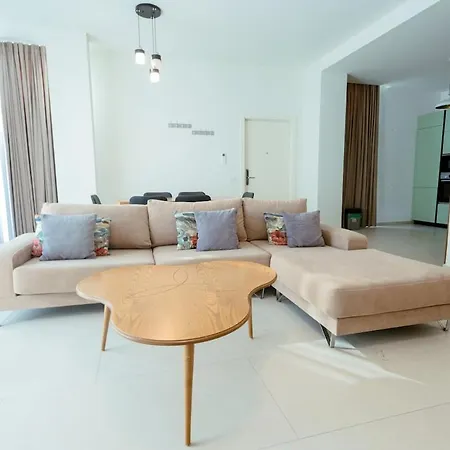 Jungle Modern With Pool In Coast Paljasa
